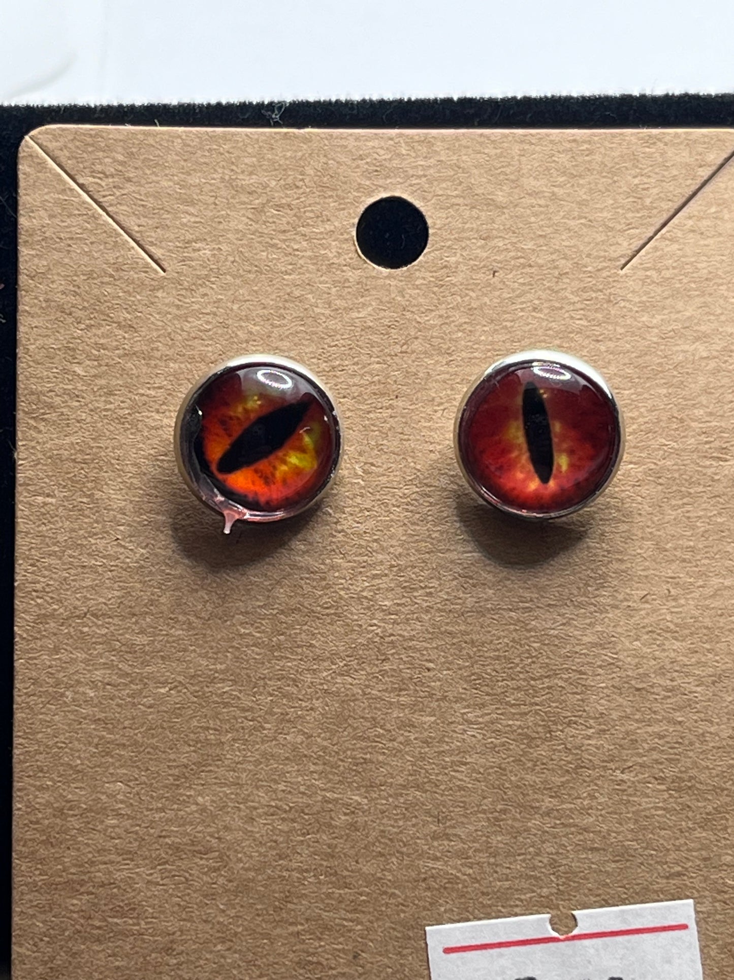 Cat's Eye Stud earrings