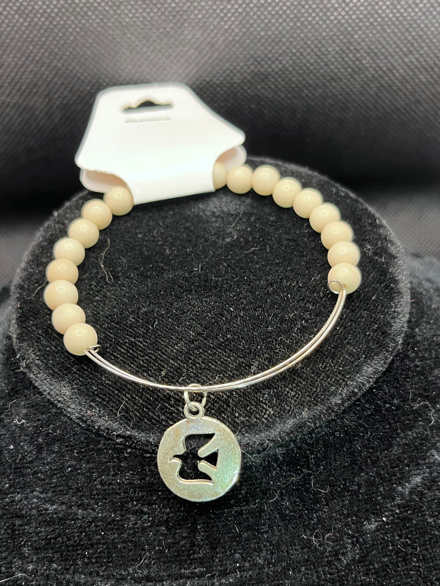 Dove charm beaded bracelet