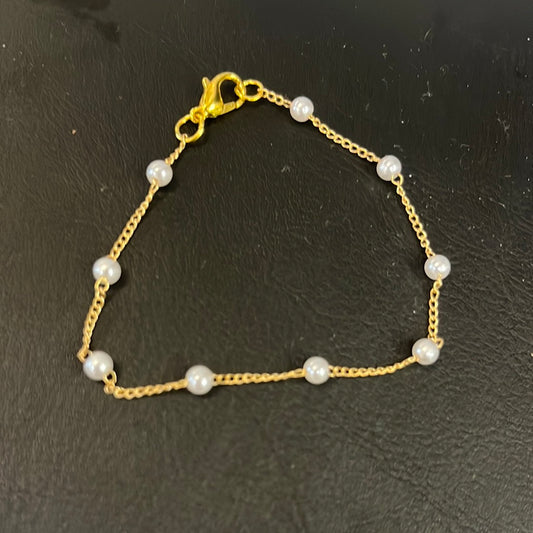 Pearl chain bracelet