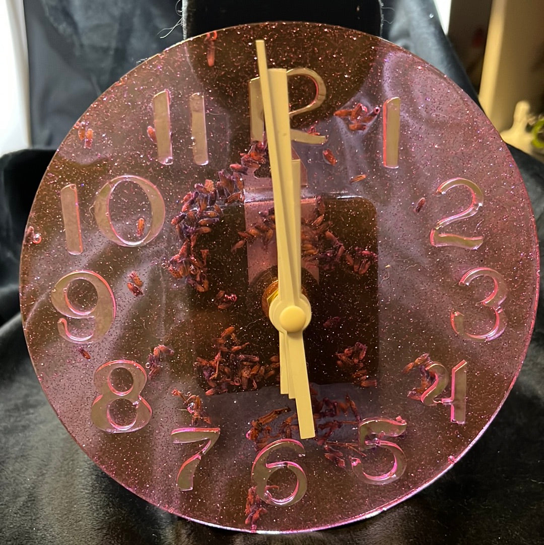 6” round resin clock