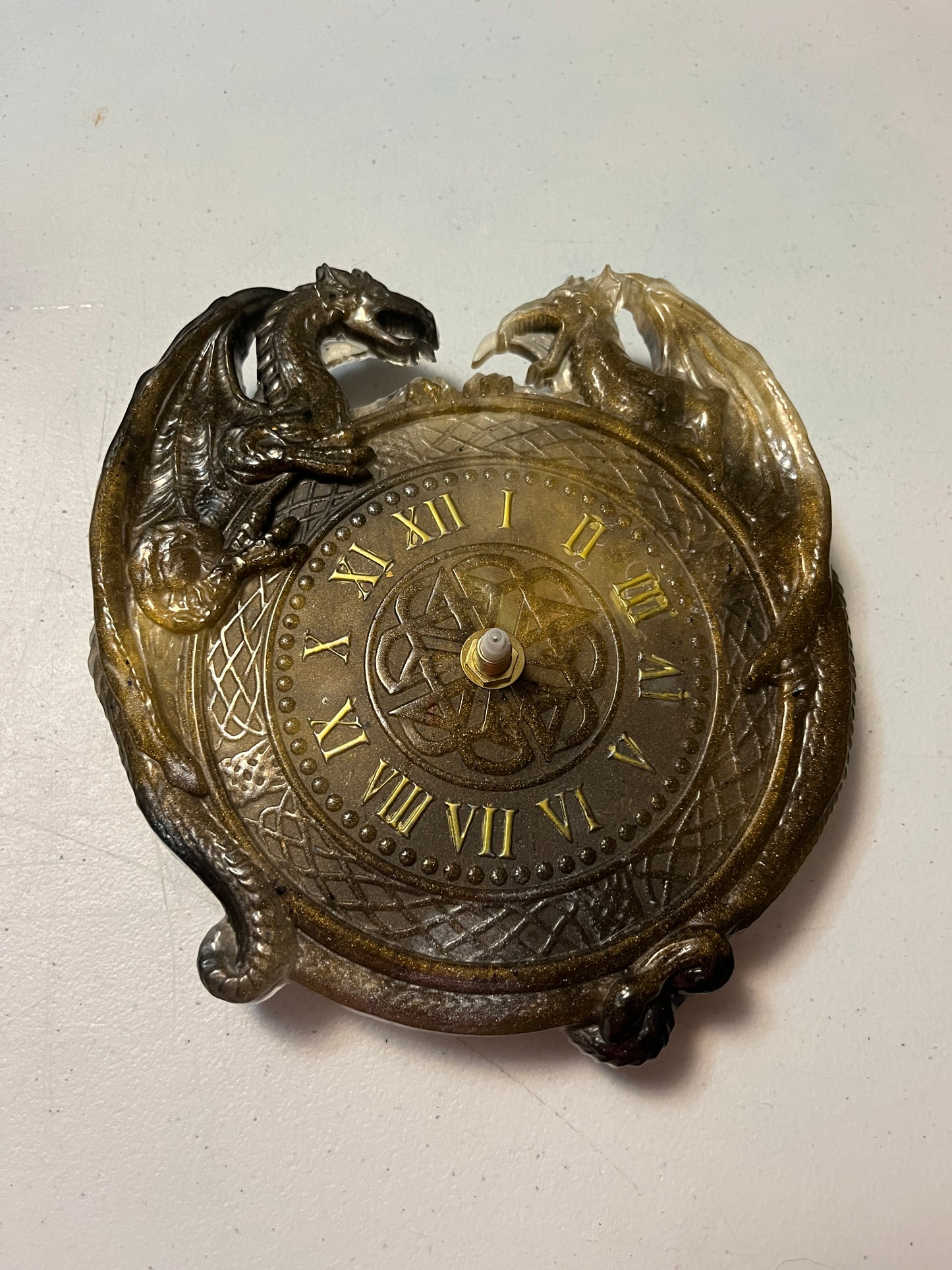 Dragon clock