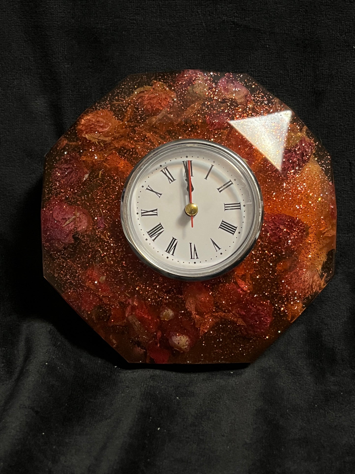 Round Desktop Clock