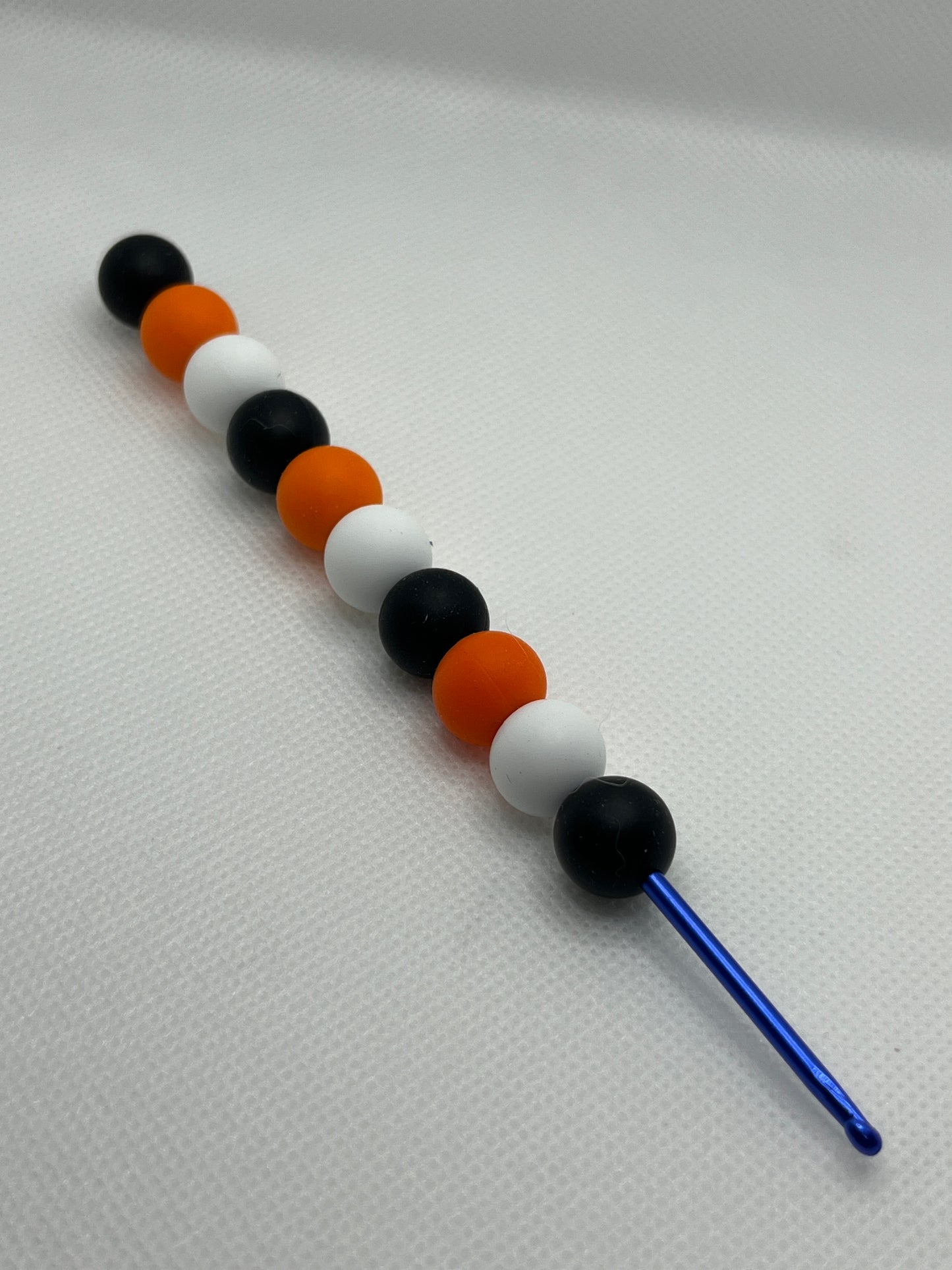 Crochet Hook with Silicone Beaded Handle