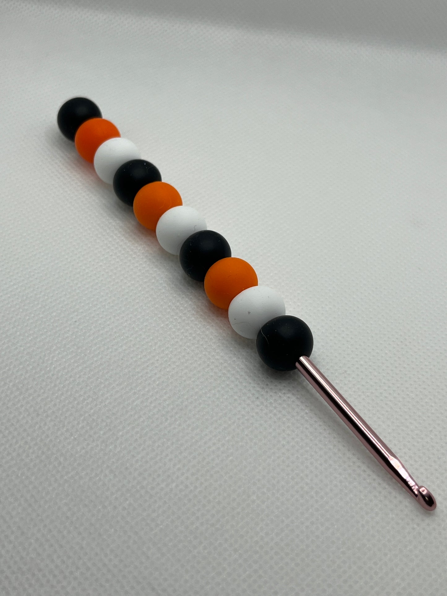 Crochet Hook with Silicone Beaded Handle