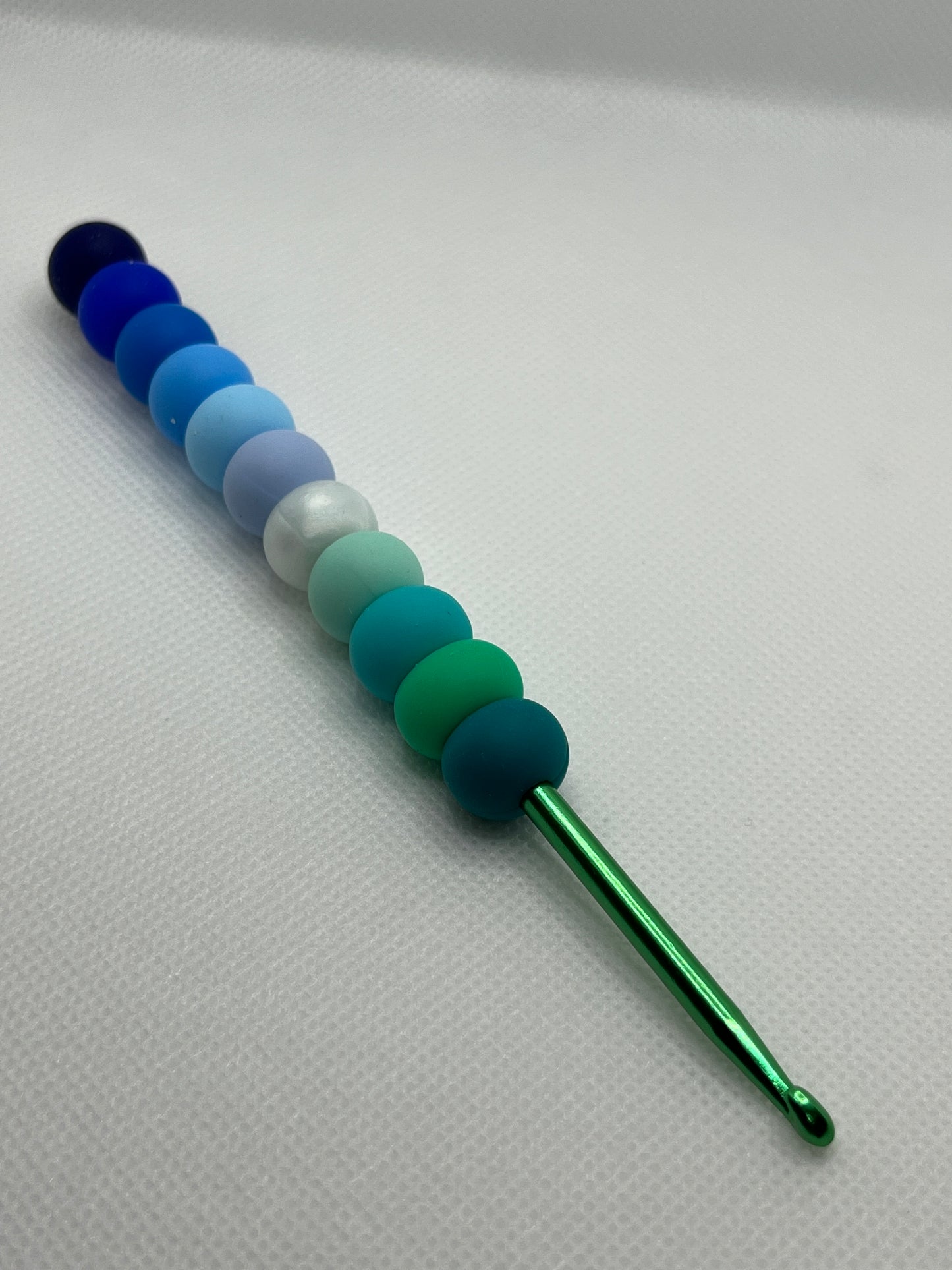 Crochet Hook with Silicone Beaded Handle