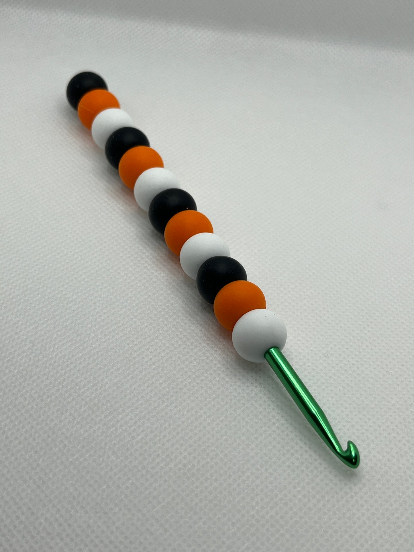 Crochet Hook with Silicone Beaded Handle