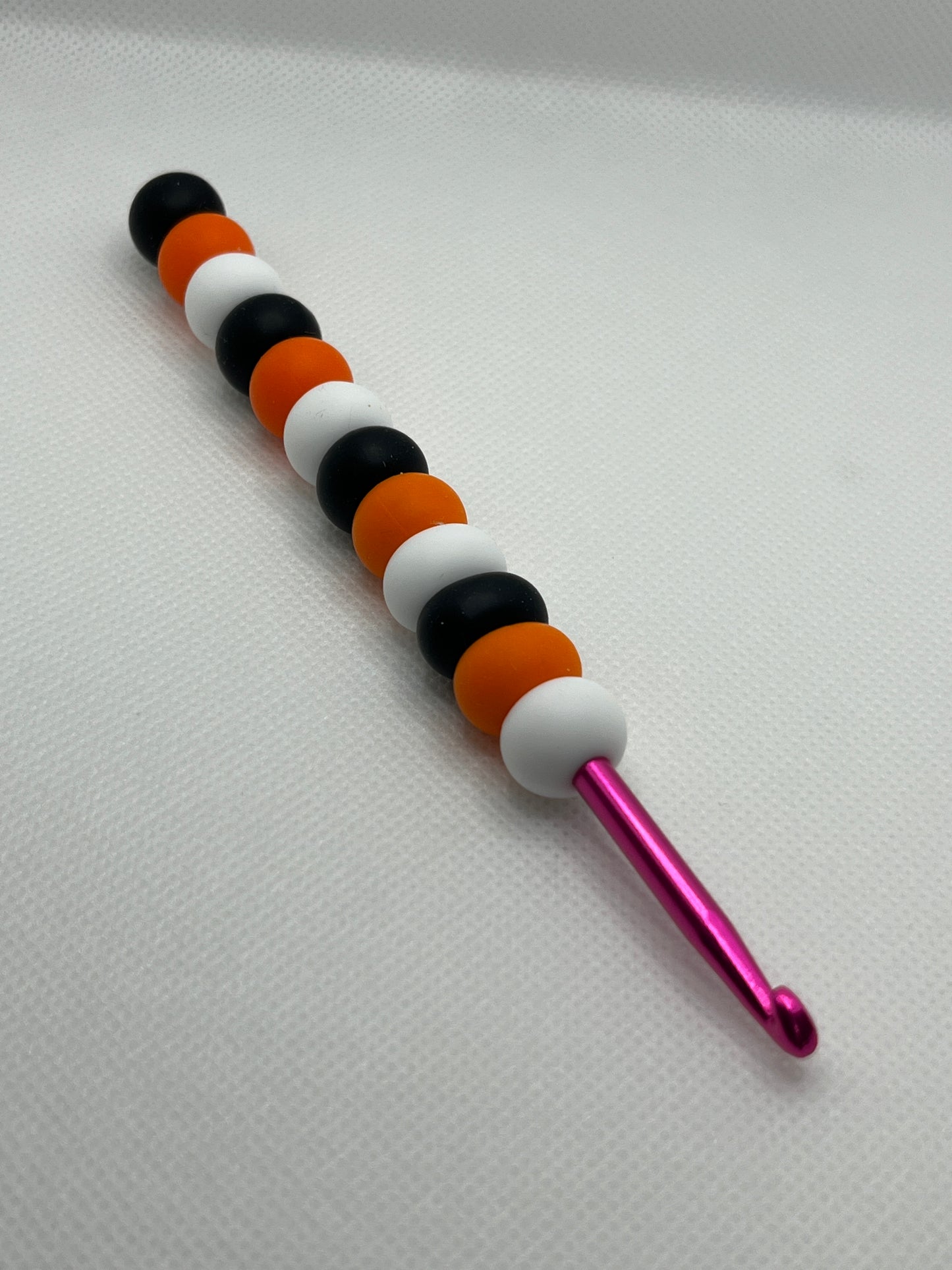 Crochet Hook with Silicone Beaded Handle