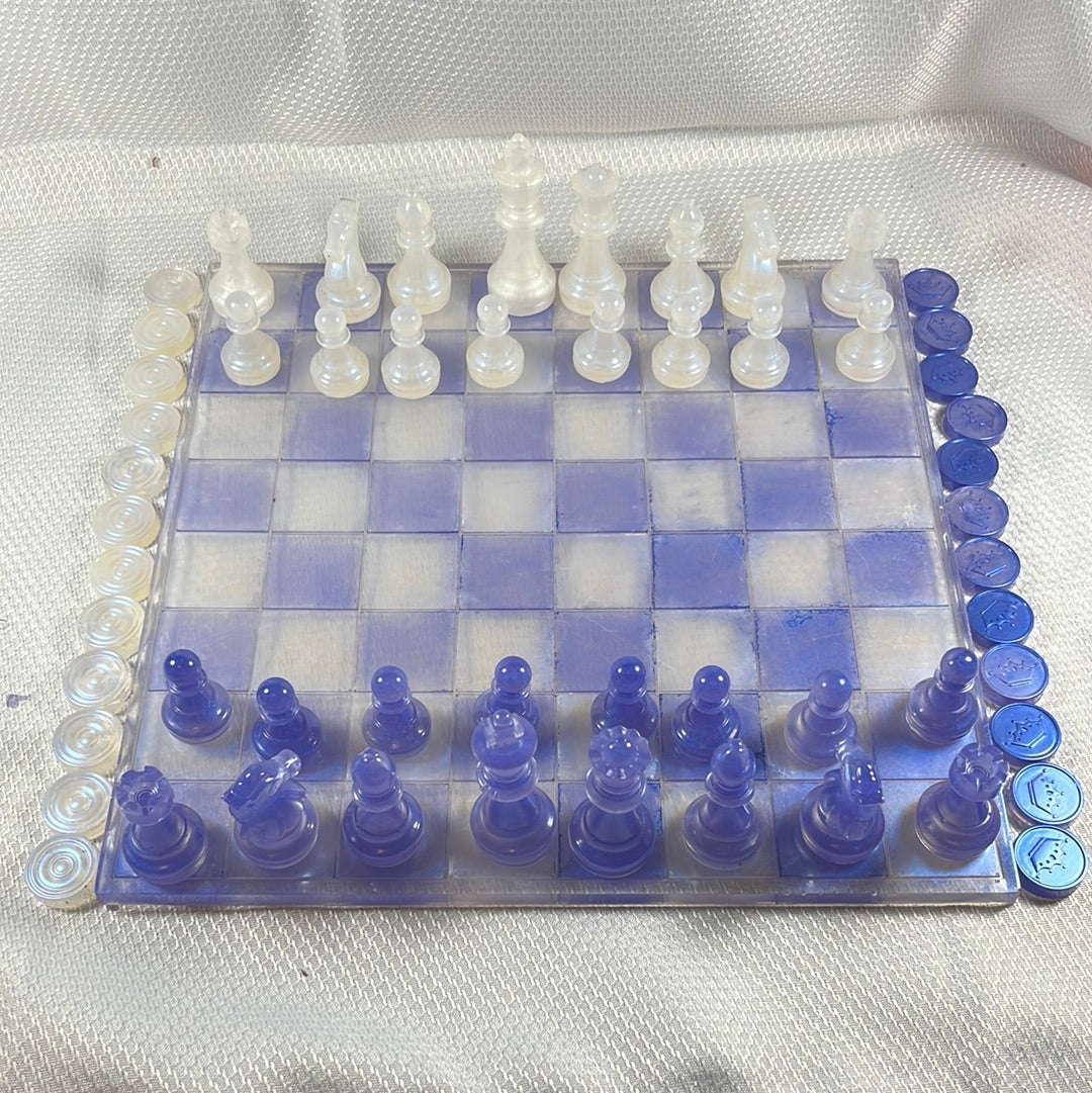 Resin chess set